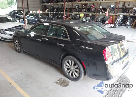 2017 Chrysler 300 300C z USA, uszkodzony, nr VIN 2C3CCAKGXHH571267